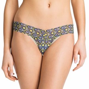 new Hanky Panky ☮︎︎ Low Rise Lace Thong ☮︎︎ Ashram Geo Print ☮︎︎ Yellow Blue
